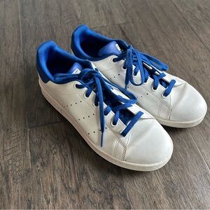 Adidas x Stan Smith White Sneakers with Blue Accents – Men’s 5 / Women’s 7